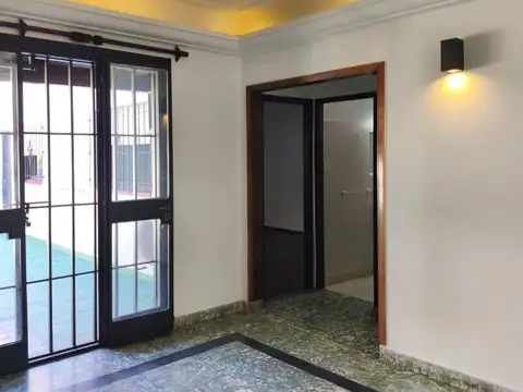 ALQUILER DE OFICINA- USO PROFESIONAL