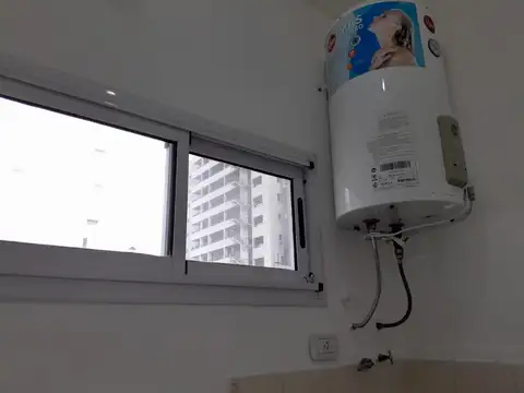 Vuelta De Obligado 1500, Piso 2