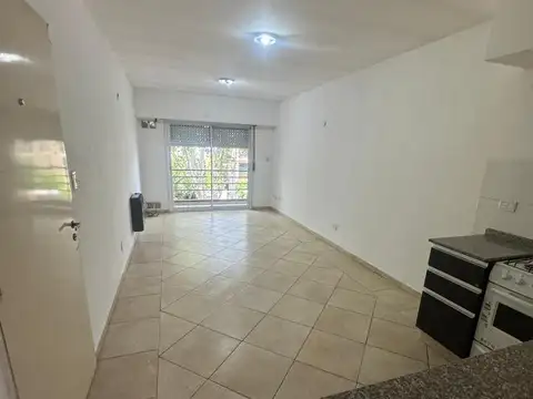 Departamento en Alquiler en Moron, $ 490.000