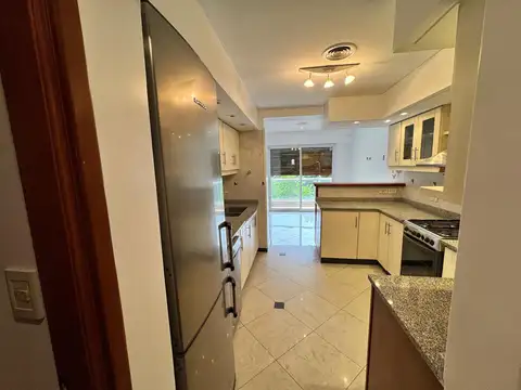 Departamento 4 ambientes con 3 baños