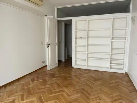 Oficina en Alquiler al Norte