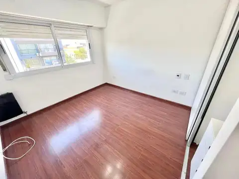 Departamento en Alquiler en Castelar Norte, $ 800.000