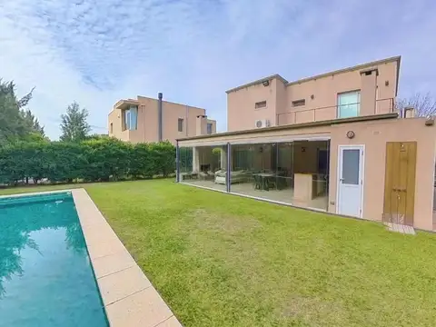 Venta Casa 6 ambientes en Los Sauces Nordelta