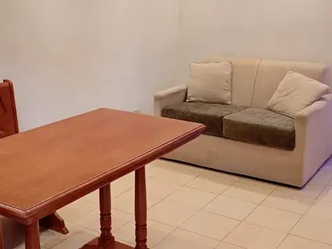 Depto Tipo Casa en Alquiler en Mataderos, $ 480.000