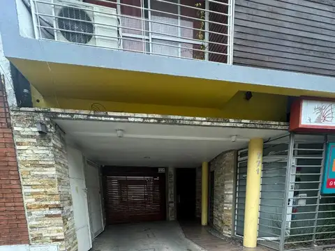 Colombres 700, Piso 1°