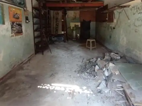 Local en venta - 1 Baño - Lanús