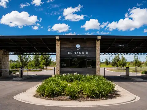 LOTE EN VENTA 855 M² AL AGUA EN EL NAUDIR, ESCOBAR