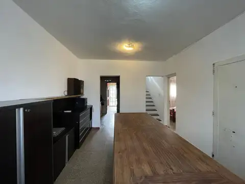 Casa en venta 3 dormitorios barrio juan b justo