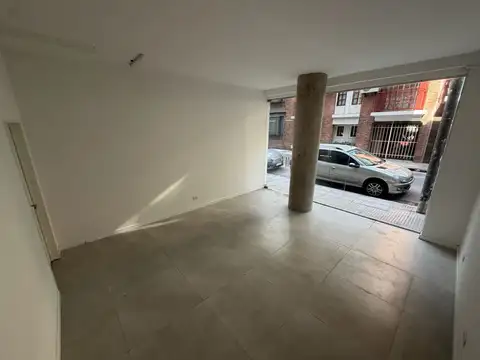 Excelente Local a la calle en Venta ubicado en Palermo a mts de Av.Santa Fe.