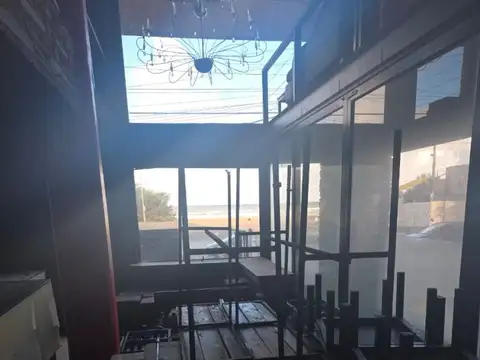 AV COSTANERA 2300