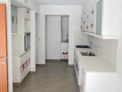 Departamento 5 ambientes con 2 baños