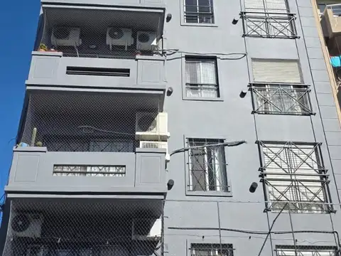 gabriela mistral 2200