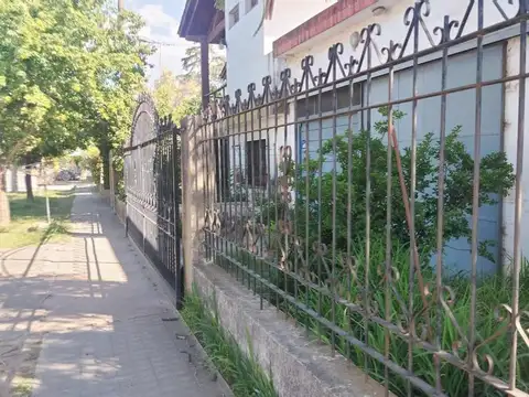 Galpon en Venta en Arguello, USD 200.000