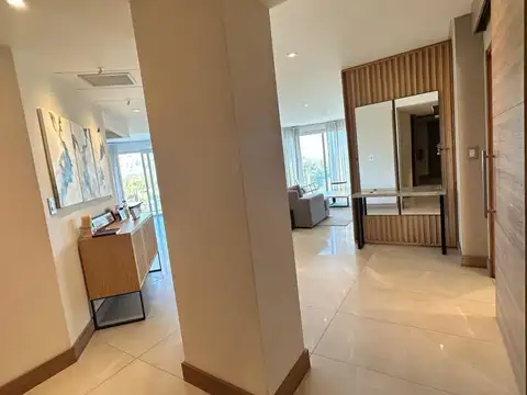 Depto Tipo Casa 4 ambientes con 6 baños