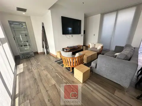 Depto Tipo Casa en Venta con 4 cocheras
