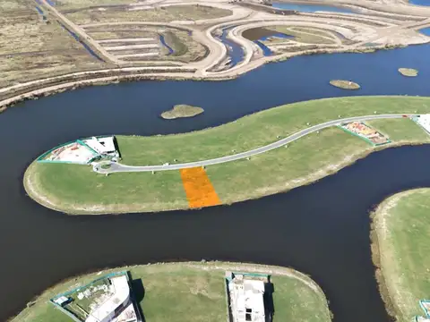 VENTA DE LOTE AL AGUA EN PUERTOS DEL LAGO