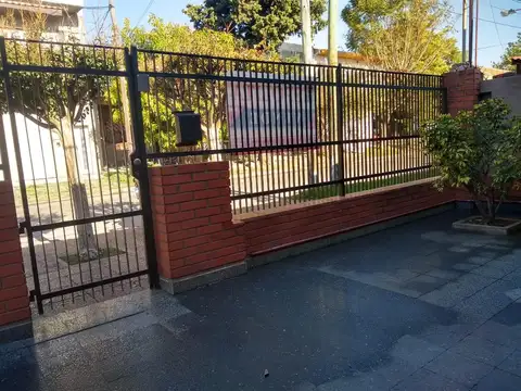 Depto Tipo Casa en Venta en Chilavert, USD 68.000