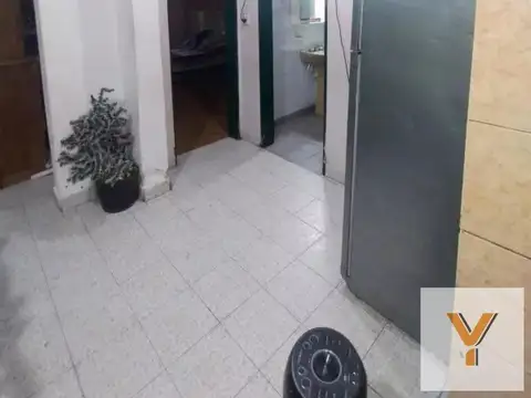 Casa 9 ambientes con 4 baños