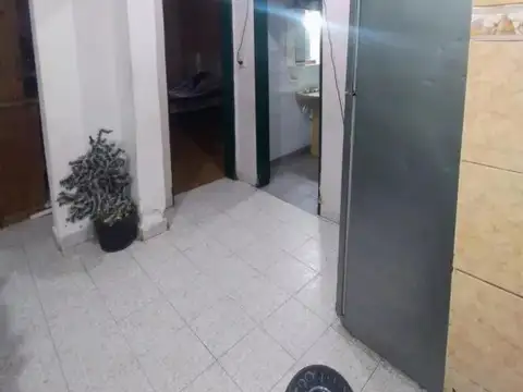 Casa 9 ambientes con 4 baños