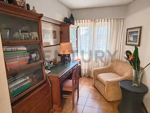 Casa 6 ambientes con 4 baños