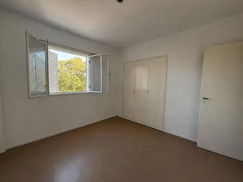Alquiler Departamento 3 ambientes con balcón y excelente vista- Villa Raffo