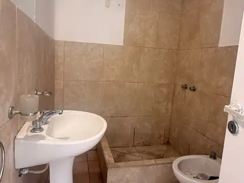 Departamento en Alquiler en Munro-Este, $ 700.000