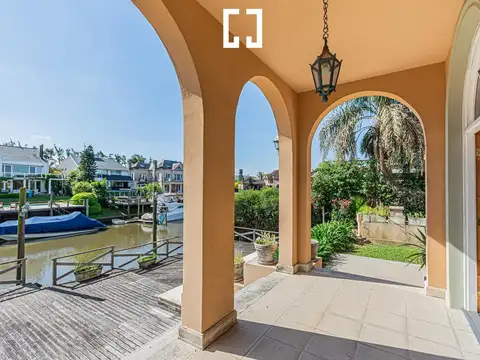VENTA CASA EN SAN FERNANDO MARINA DEL SOL