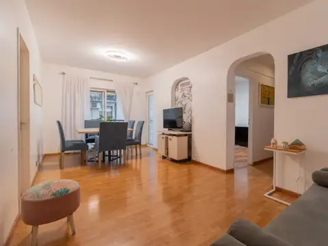 Venta 4 ambientes Caballito Sur, piso alto APTO CREDITO