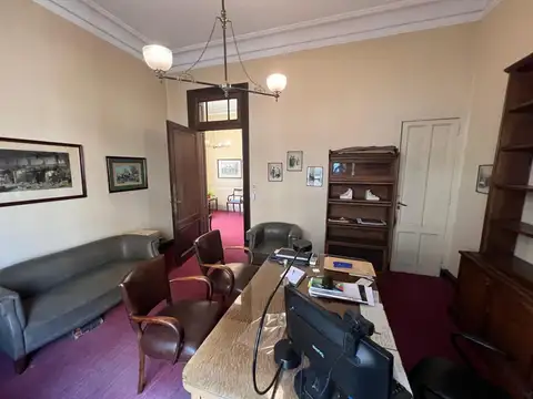 Piso en venta 5 ambientes en Microcentro