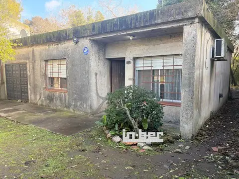 Casa - Venta - Argentina, Berazategui - Av dr.Luis agote 252