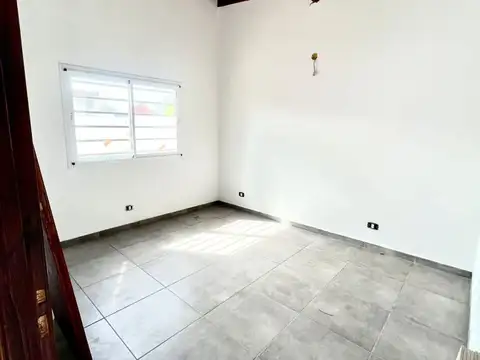 Depto Tipo Casa en Venta en San Nicolás, USD 35.000
