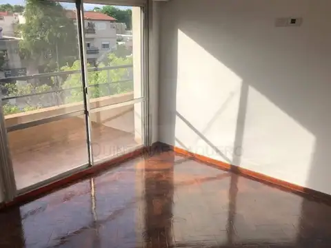 Depto Tipo Casa Monoambiente con 7 baños