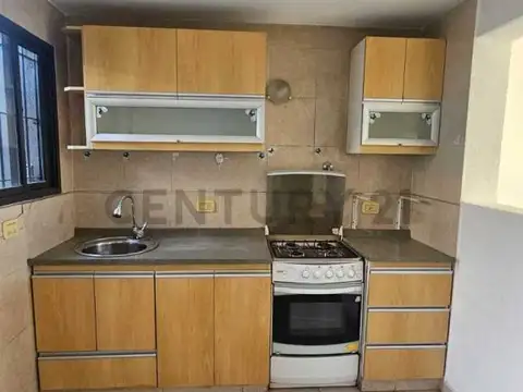 60 Granaderos , Piso 0