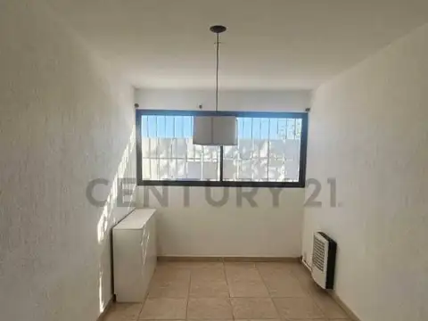 60 Granaderos , Piso 0