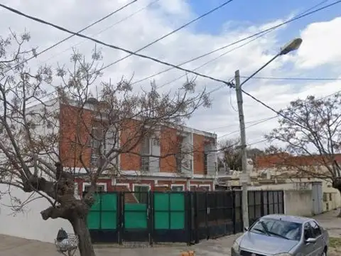 Departamento 8 ambientes con 4 baños