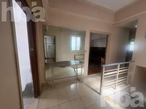 Depto Tipo Casa en Venta 60 años