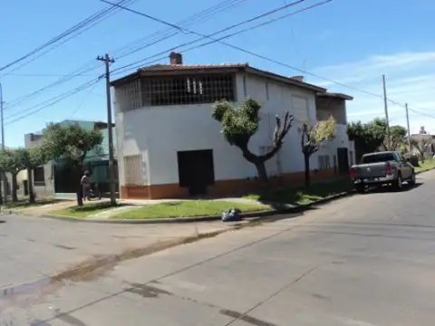 EN VENTA EN EL PALOMAR CASA CON 2 DORMITORIOS; 170M2 CUBIERTOS, LOTE DE 120M2 - FICHA 6378