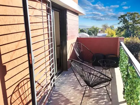 Depto Tipo Casa en Venta 6 años