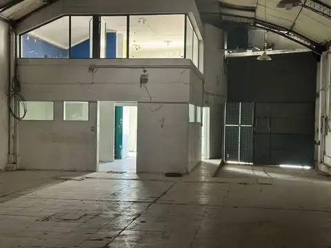 Galpon en Venta 36  mts Fondo