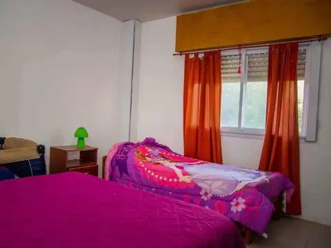 Casa en venta - 3 Dormitorios 2 Baños - 1.500Mts2 - General Roca