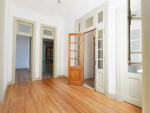 Venta Oficina 4 amb con 2 balcones en Caballito