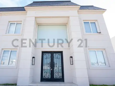 Casa 6 ambientes con 2 baños