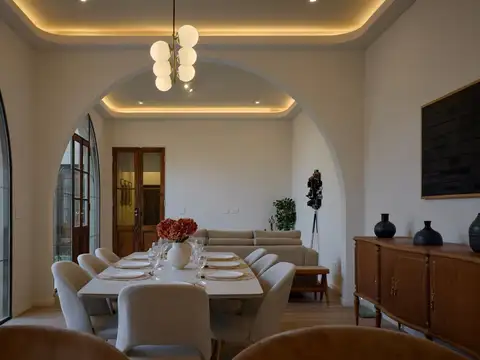 Casa en Venta en Nuestra Señora De Lourdes, USD 420.000