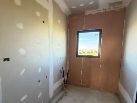 Casa 6 ambientes con 3 baños