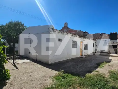Casa 4 ambientes con 1 baño