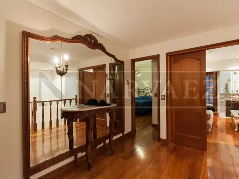 Casa 6 ambientes con 5 baños