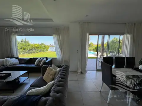 Casa en Venta de 5 dormitorios