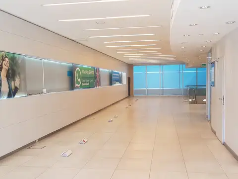 FANTÁSTICO LOCAL - EXCELENTE UBICACION CENTRO COMERCIAL Y BANCARIO