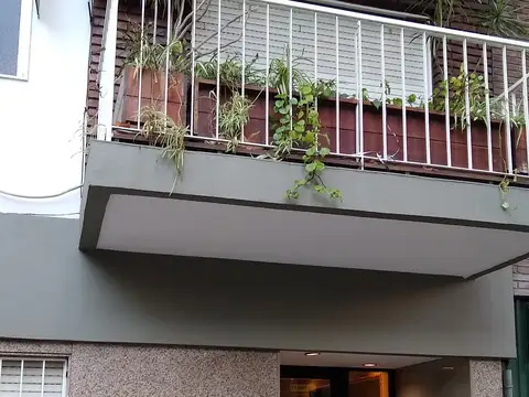 Colegiales 2 Ambientes Lateral Muy Buen Estado