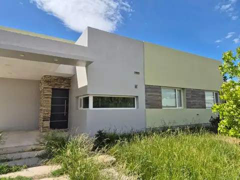 Trelew  al 4900, Barrio Cerrado La Castellana, Neuquen